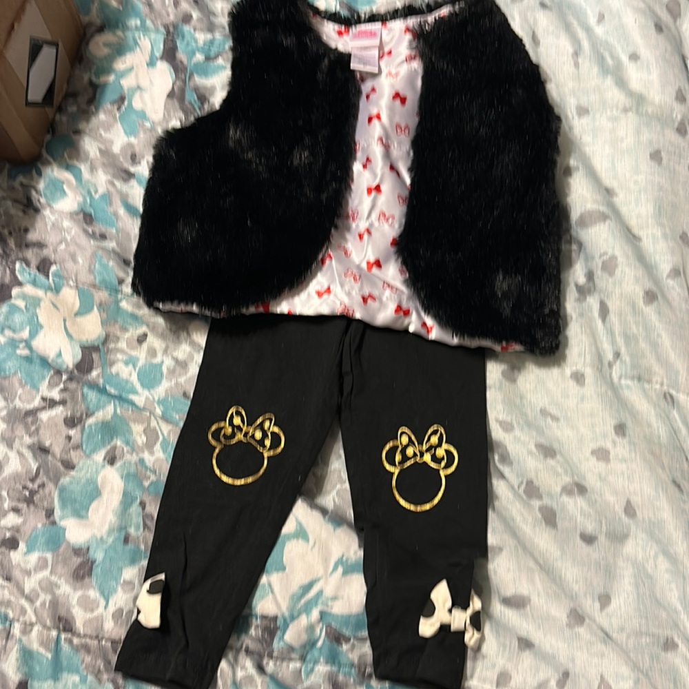 Minnie Mouse 2 piece 3T girls